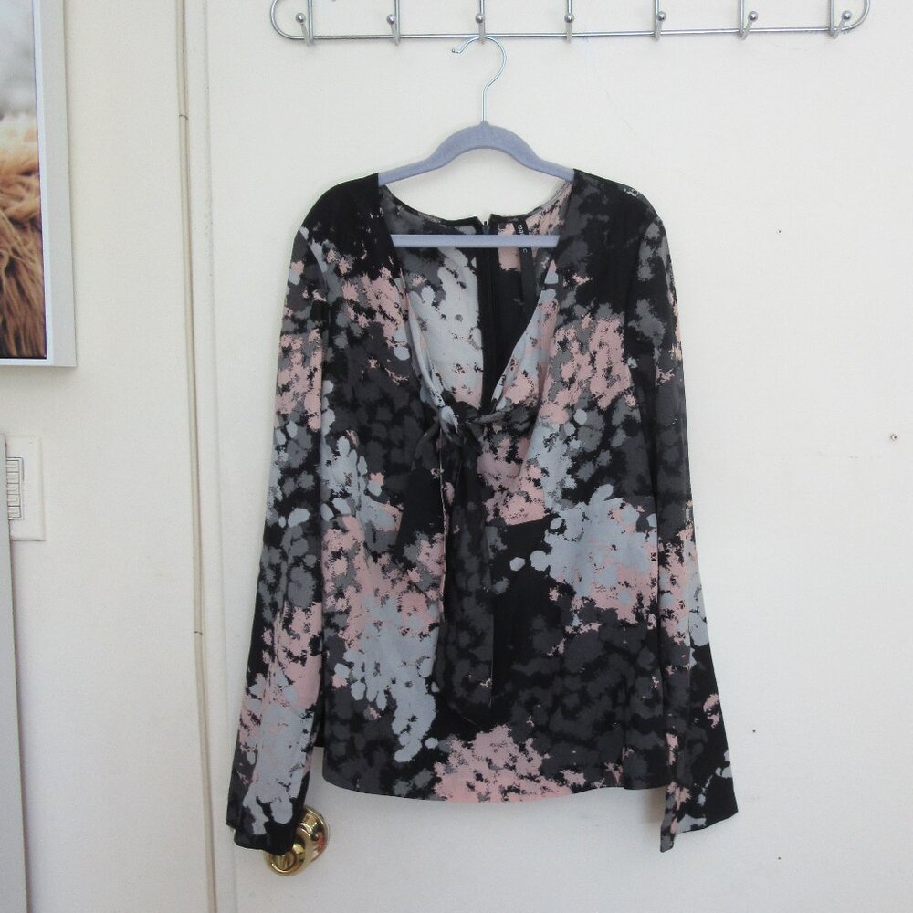 NWOT Mac & Jac Long Sleeve Blouse -  Elegant Bow Tie Knot - Back Zipper - Size M